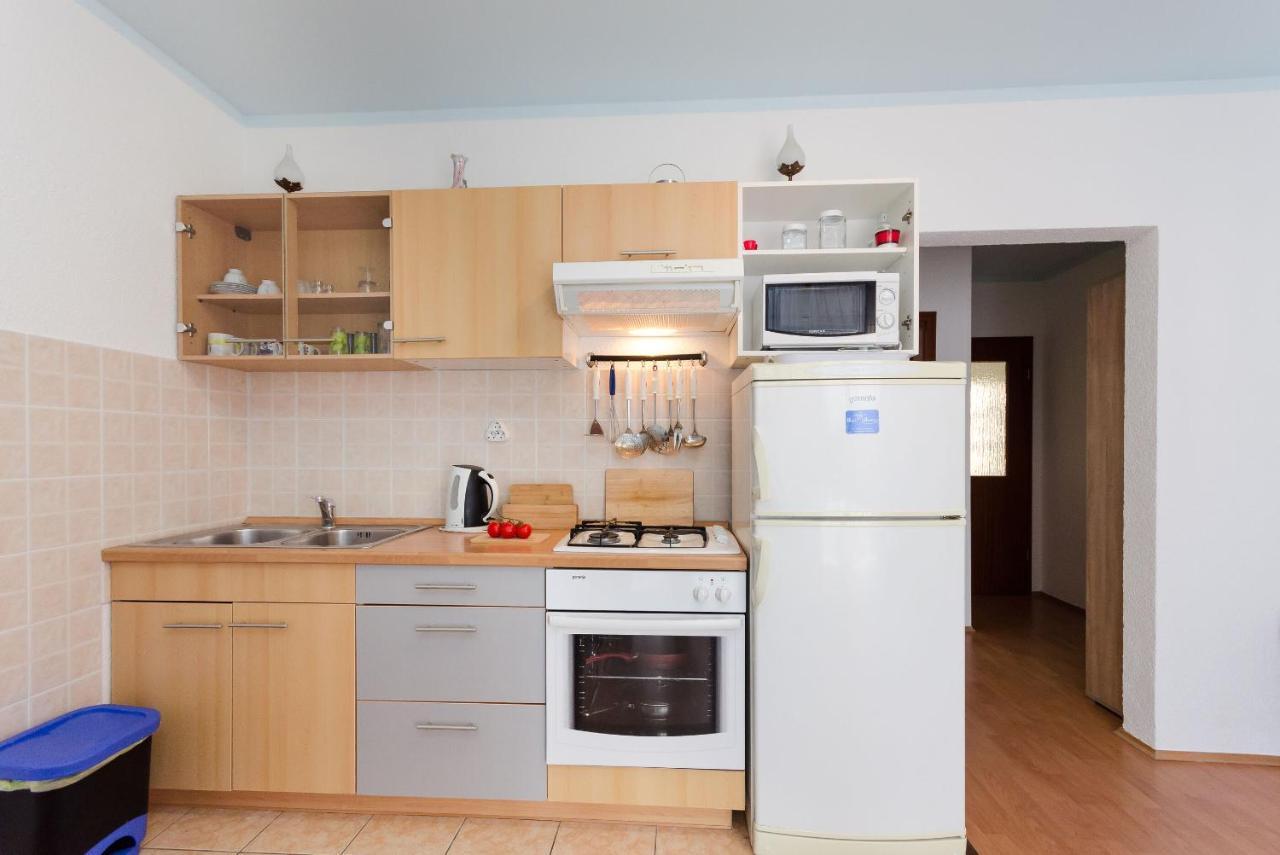Apartments Mijatovic Lopar Exterior photo